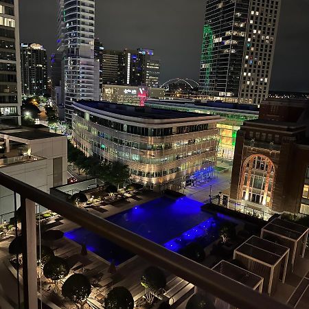 Downtown Dallas Apt With View Walking Distance To Aac With Free Parking Pool Wifi Dış mekan fotoğraf