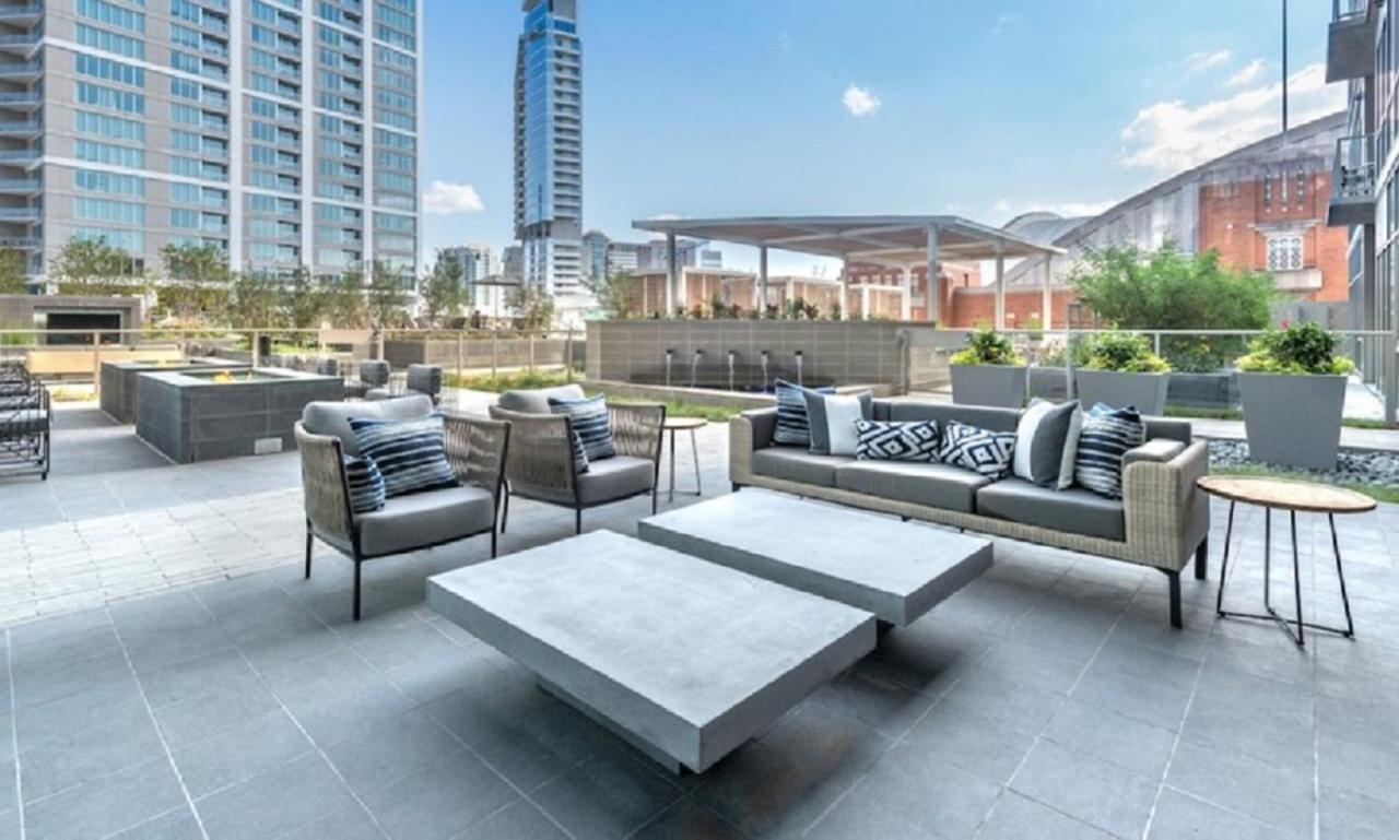 Downtown Dallas Apt With View Walking Distance To Aac With Free Parking Pool Wifi Dış mekan fotoğraf