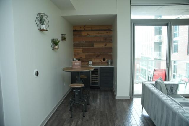 Downtown Dallas Apt With View Walking Distance To Aac With Free Parking Pool Wifi Dış mekan fotoğraf